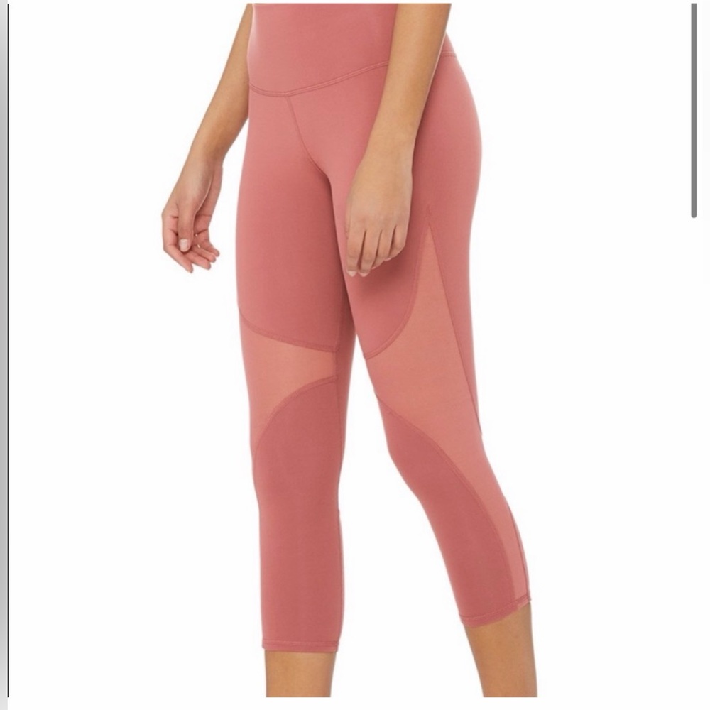 🌸💗‎ Lululemon High-Rise Mesh Panel Crop Rosewood Leggings Size 6 💗🌸